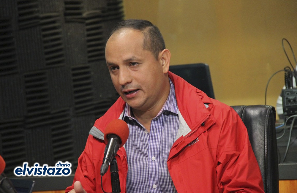 Ministro de Transporte Ramón Velásquez Araguayán