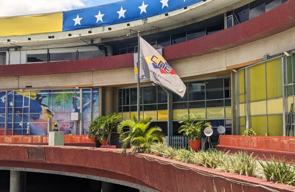 CNE oficializa adhesión de Un Nuevo Tiempo y Movimiento Por Venezuela a candidatura de Edmundo González Urrutia
