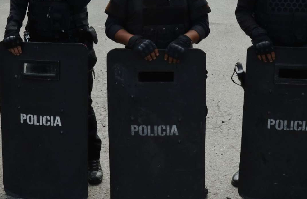 policía de ecuador menor de edad venezolana