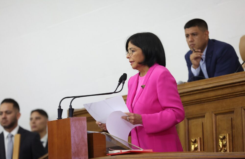 Asamblea Nacional aprueba en primera discusión proyecto de ley de «protección» de las pensiones presentado por Delcy Rodríguez
