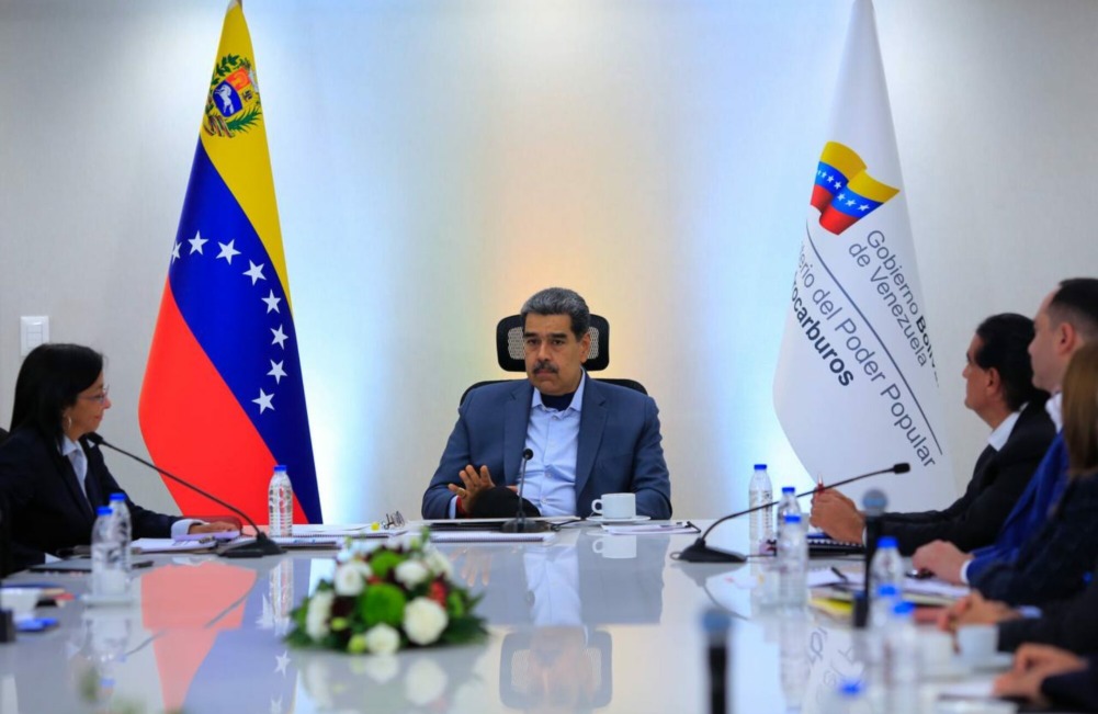 Maduro: «Venezuela viene recuperando su espacio como gran productor de asfalto»