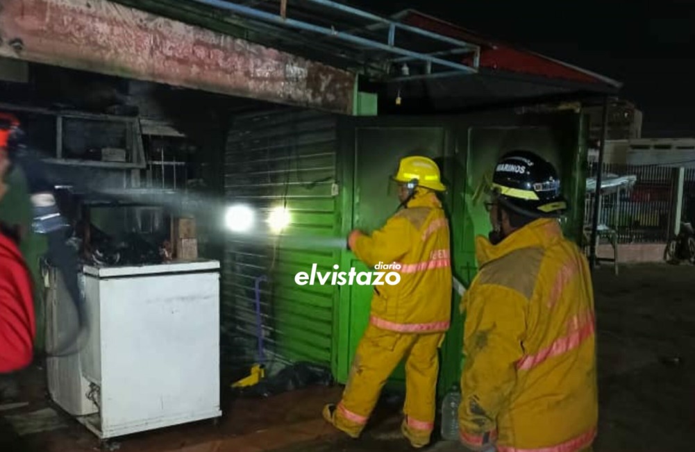 Se incendió un local de comida en el Mercado Municipal de Puerto La Cruz