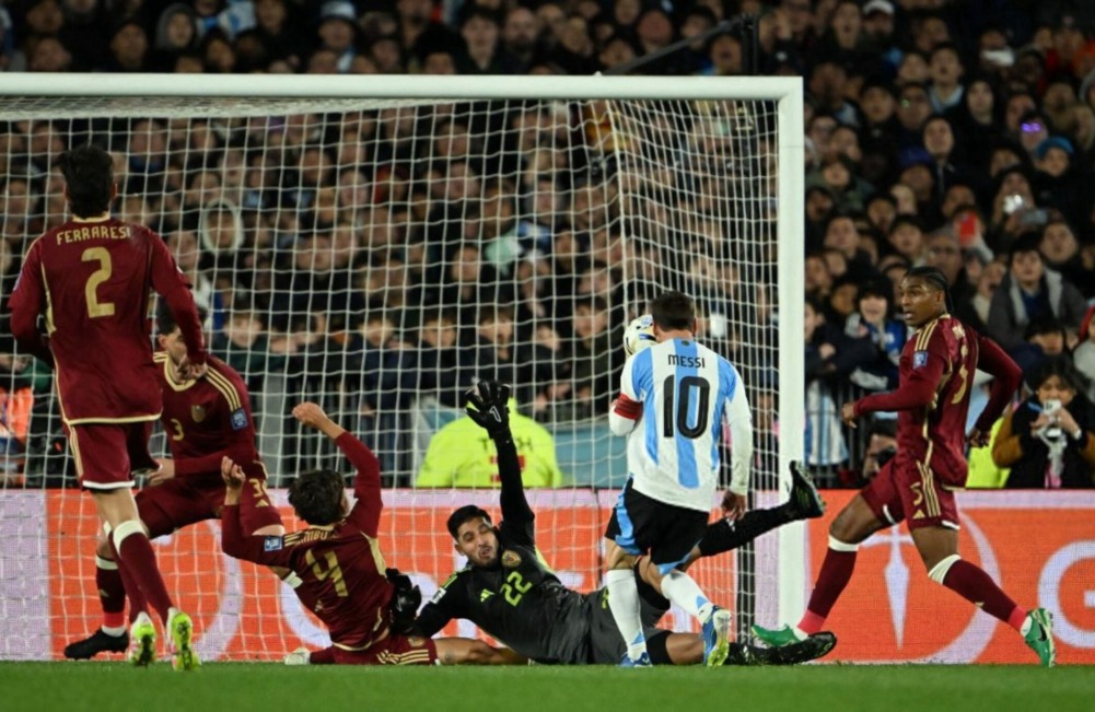 Despedida de Messi con doblete: Argentina golea 3-0 a Venezuela