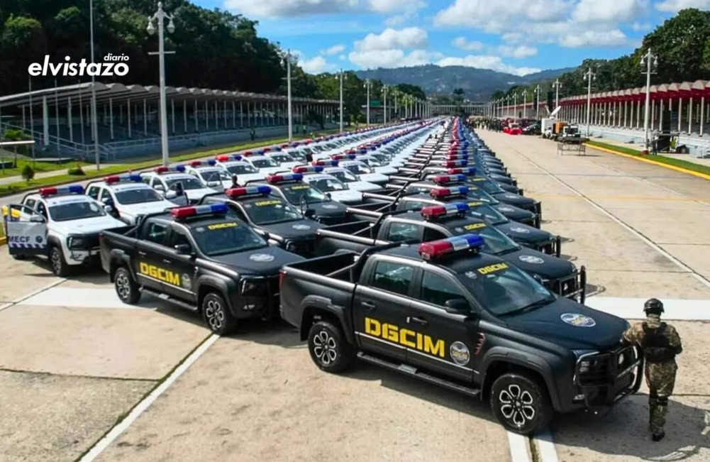 Diosdado Cabello realizó la primera entrega de 300 vehículos a varios cuerpos de seguridad y rescate