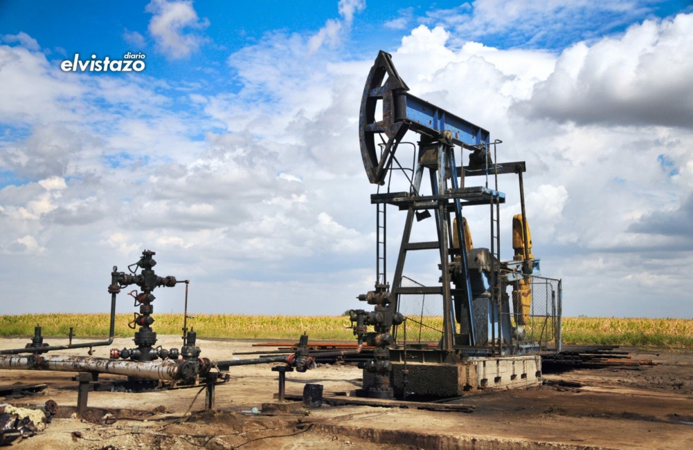 Petróleo supera los US $100 por primera vez en cuatro años motivado al conflicto en Medio Oriente