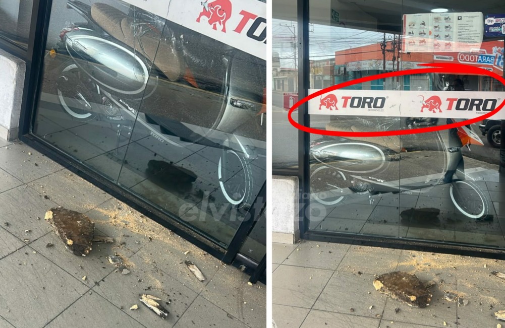 El Tigre: Sujeto daña fachada de la sucursal de Motos Toro con un objeto contundente
